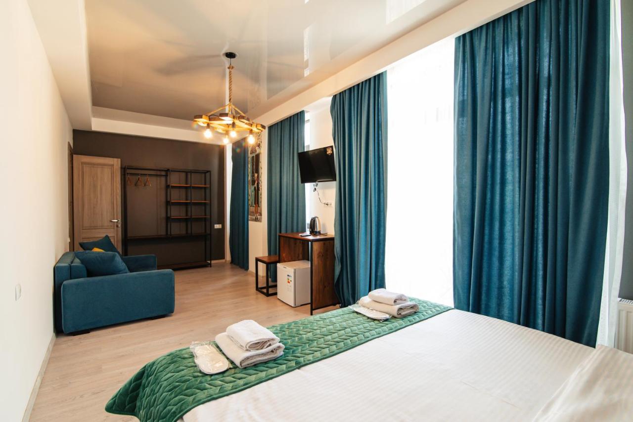Hotel Boutique George ティビリシ エクステリア 写真